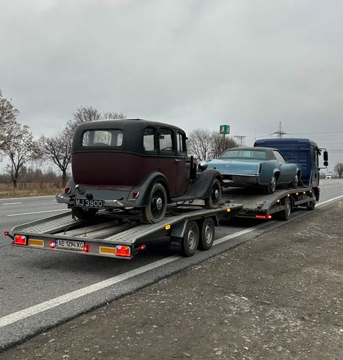 автоевакуатор переміщення автомобілів