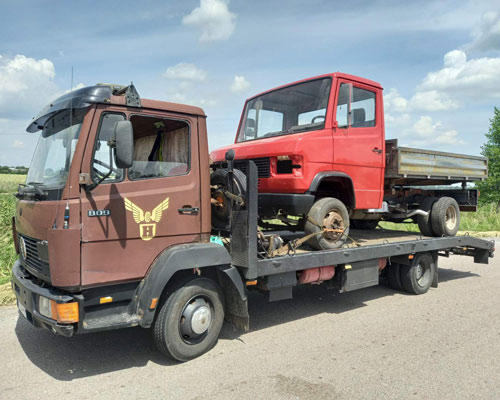 вантажний евакуатор автоперевезення